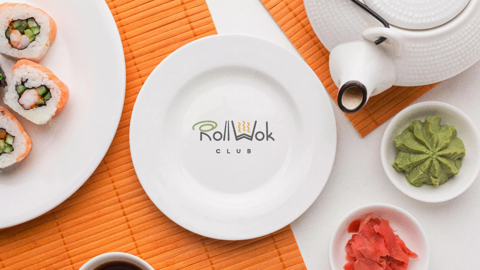Разработка логотипа и фирменного стиля суши-бара «Roll Wok Club» в Балахне